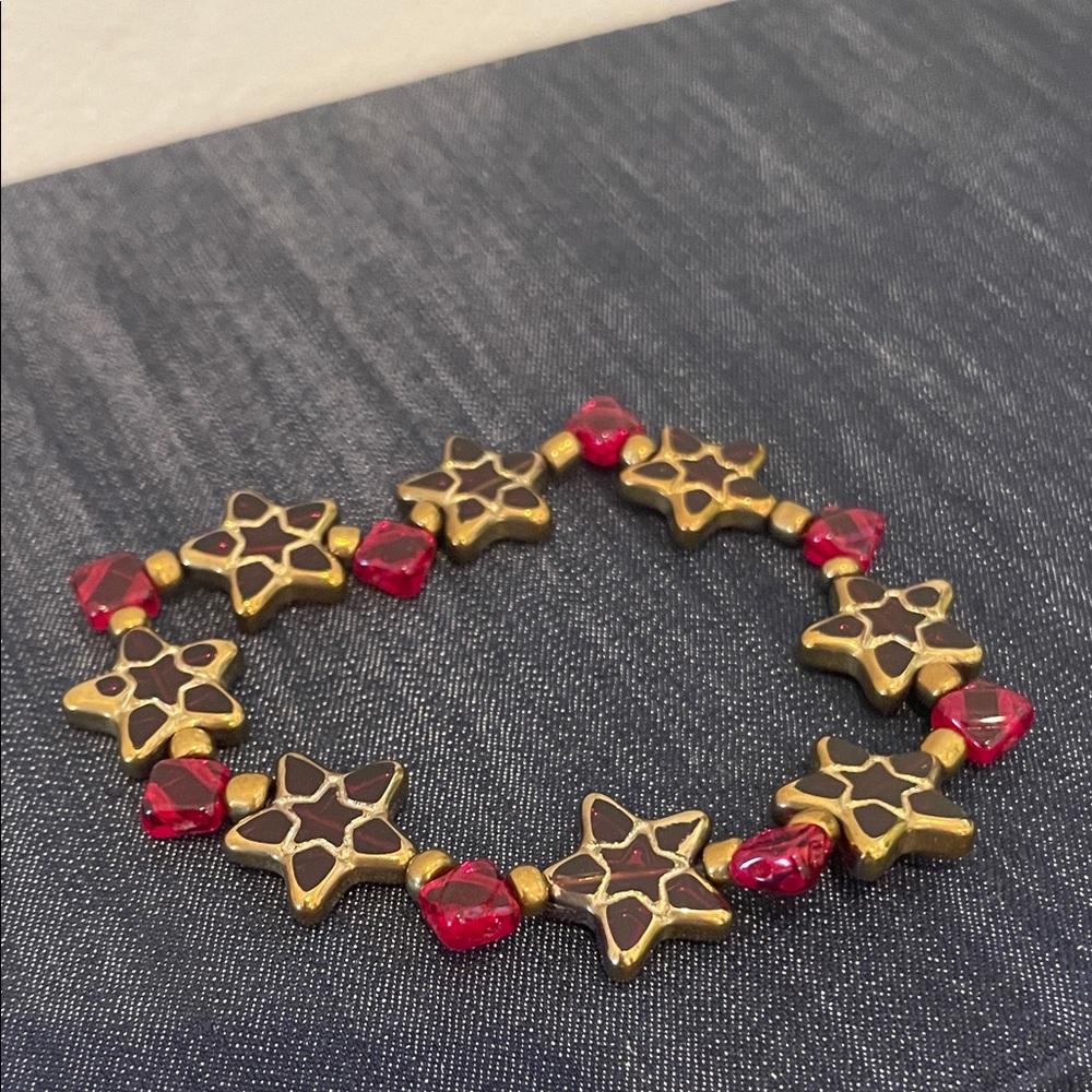 Fashion Red and Gold Star Bracelet